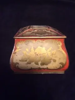 フランス製アンティークのブリキボックス