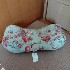 新品　東京ロームアセット　花柄クッション　ROHMASSET　高級ブランド　枕