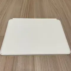 ホワイトキーボード付きトラックパッド