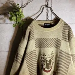 【日本製】レトロ古着 デザインニット ワンポイント刺繍 ビッグロゴ ゆるダボ
