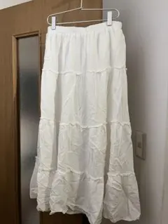 ティアードホワイトロングスカート