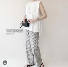 【美品】GU ワイドパンツ・イージーパンツ 白地模様
