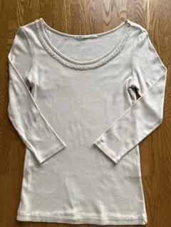 ベージュ7,8分袖トップス レース装飾　Tシャツ