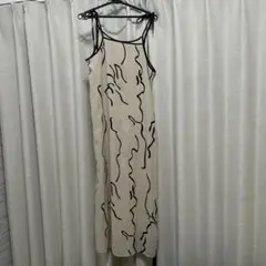 Kastane ウェーブ柄　パイピングワンピース