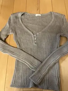 ヴィニー　Vigny グレー Vネック ニット 38サイズ M