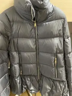 美品MONCLERダウン