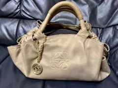 ロエベ ナッパアレイ アナグラム ハンドバッグ