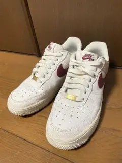 Nike Air Force 1 ホワイト/バーガンディ