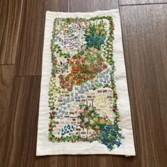 クロスステッチ　花柄刺繍　完成品