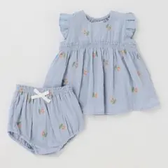 プティマイン　セットアップ　トップスとショートパンツ