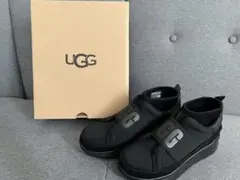 新品 UGG ニュートラ スニーカー スリッポン オールブラック