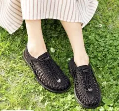 KEEN ウィメンズ ユニーク