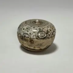 M-1336 スワンカローク　鉄絵の香合　14～17世紀タイ古陶磁 宋胡録