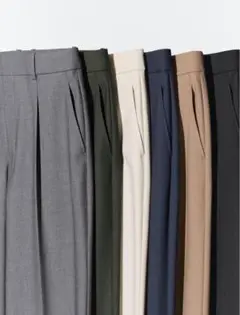 ユニクロ　タックワイドパンツ　グレー