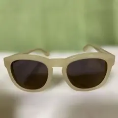 WILDFOX サングラス　クラシック　ピンクベージュ