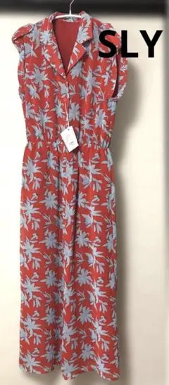 新品タグ付き♦︎SLY スライ　ロンパース　花柄　リゾートや旅行用としても◎