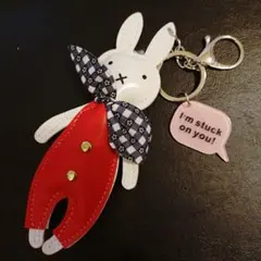 【444円商品３つ999円】じゃらじゃらキーホルダー　ウサギちゃん　プレート桃色