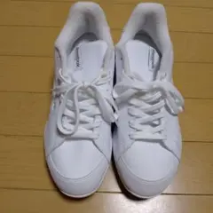 Reebok ホワイト スニーカー