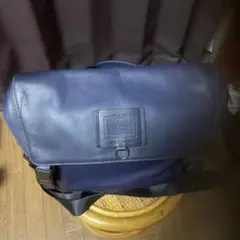 COACH メッセンジャーバッグ 紺色