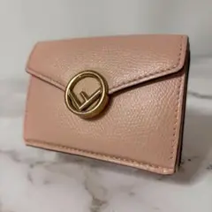 【美品】フェンディ エフイズ コンパクトウォレット 三つ折り財布 ピンク