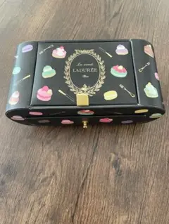 Item thumbnail for item 4708c70b-d513-482a-b841-8b120d6de48e