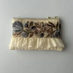 ハンドメイド　インド刺繍フリル付きミニポーチ　 188