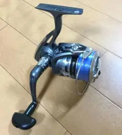 ダイワ ファインモード 2500R スピニングリール 1点