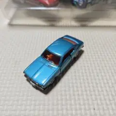 トミカ　ブルーバード