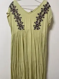 Item thumbnail for item 61349f16-8dbf-4e9f-bcff-87734854f3c9