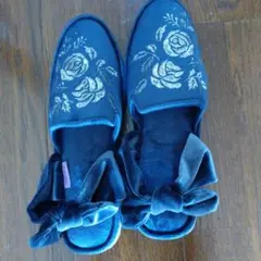 Item thumbnail for item 9f51f310-27ff-4e82-832c-dd4615ae6ac0