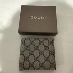 GUCCI GGパターン 二つ折り財布 箱付き