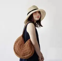 夏物処分ラフィアショルダーバッグ　オレンジブラウン　軽量
