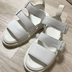 Dr.Martens 白 サンダル
