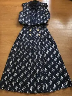 グレースクラス ベルトモチーフボウタイトップス&スカートセットアップ