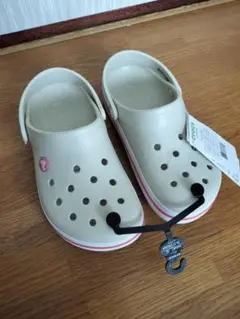 【新品未使用】タグ付 クロックス CROCS 22cm M4W6