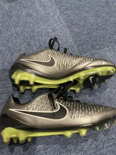 マジスタオブラNIKEサッカースパイク26.5