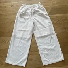 アイボリー　ワイドパンツ