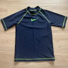 Nike ラッシュガード Sサイズ ネイビー　140