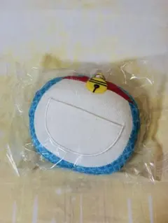 リール付きパスケース　ドラえもん　ポケット　小物入れ