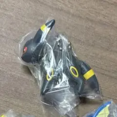 ポケモン つまんでつなげてマスコット13 ガチャガチャ ブラッキー