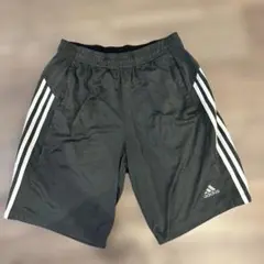 adidas‼️ トレーニングショートパンツ 3本ライン