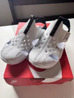 ⭐︎新品•未使用⭐︎ サンレイプロテクト　サンダル　アウトドアシューズ　18センチ