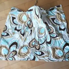 ベベオレ　授乳ケープ 抽象模様