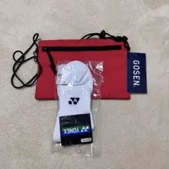 ゴーセンGOSEN ポーチバック　赤　サコッシュバッグ　ヨネックス　白ソックス