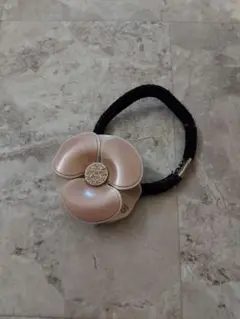 アレクサンドル ドゥ パリ カメリアヘアゴム大