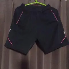 DESCENTE デサント　黒✕ピンク　ハーフパンツ　L