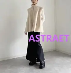 新品完売品<ASTRAET>フェイクファー フレア スタンドカラーベスト
