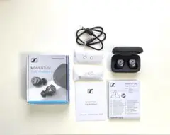 Item thumbnail for item c256f5fb-722a-41c8-b56d-32120db656ab