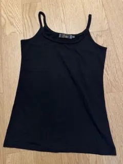 三つ編み黒キャミソール