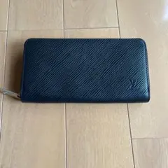 ルイヴィトン・エピ長財布